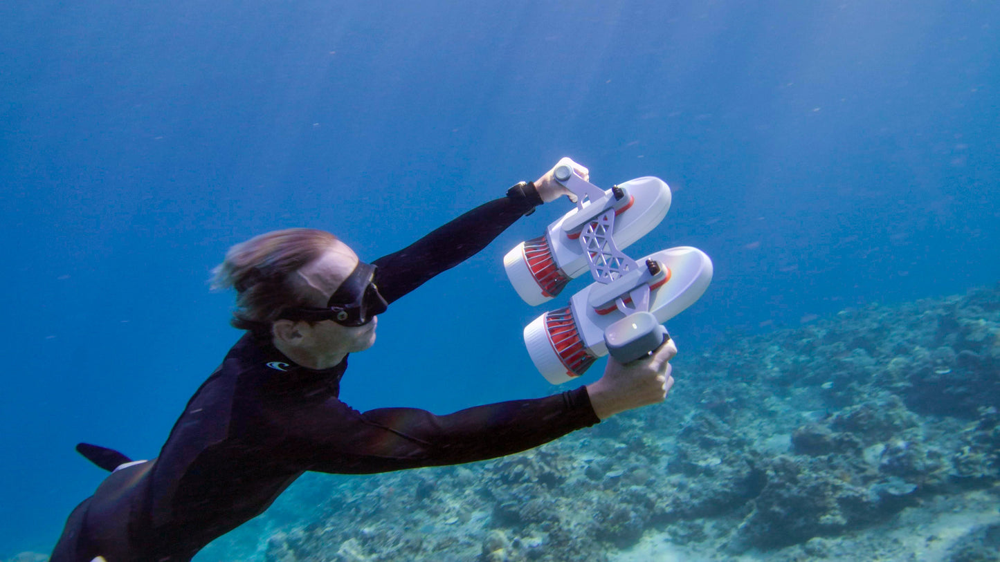 UNDERWATER SCOOTER 💦 - The Tini