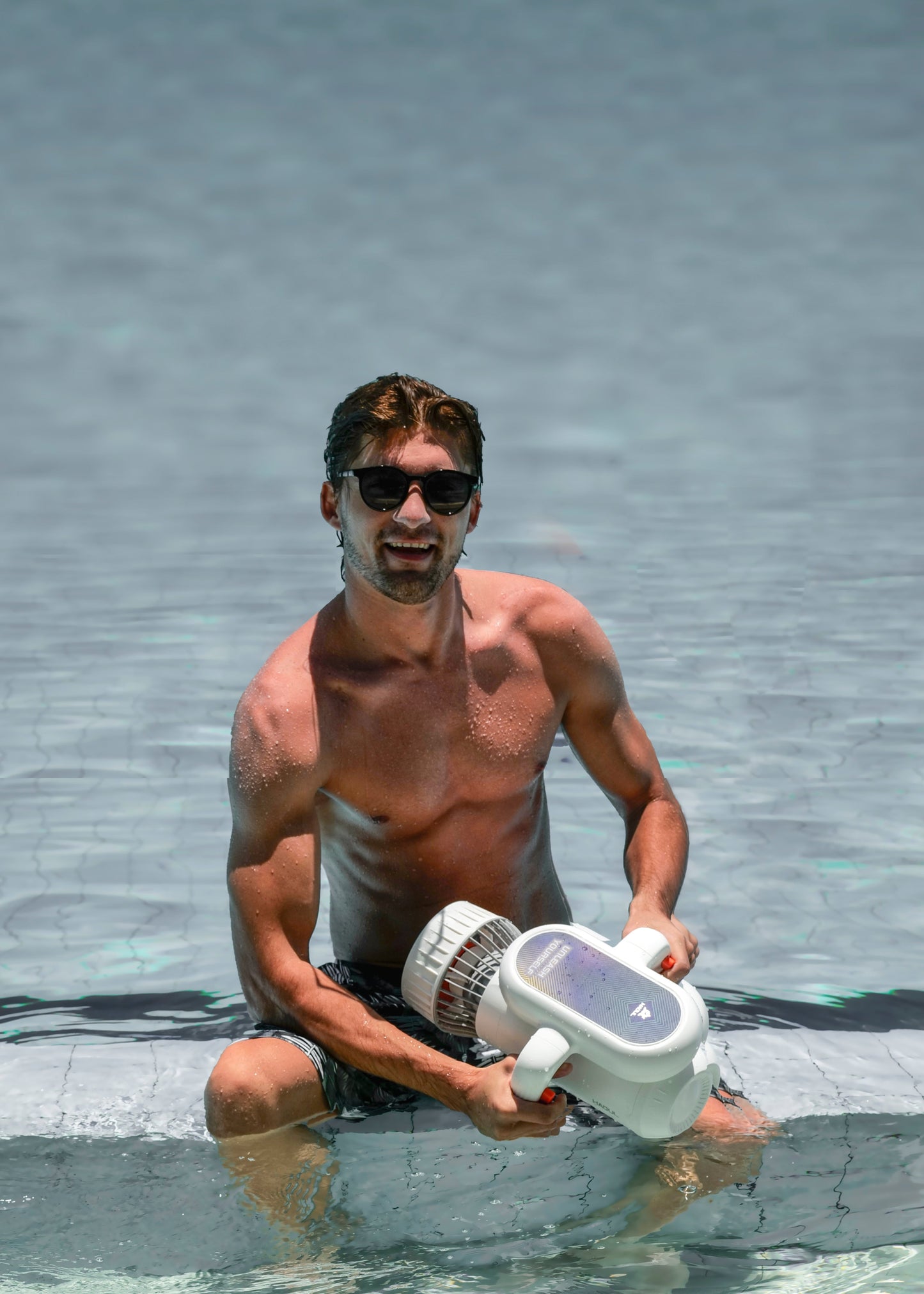 UNDERWATER SCOOTER 💦 - The Hagul EZ