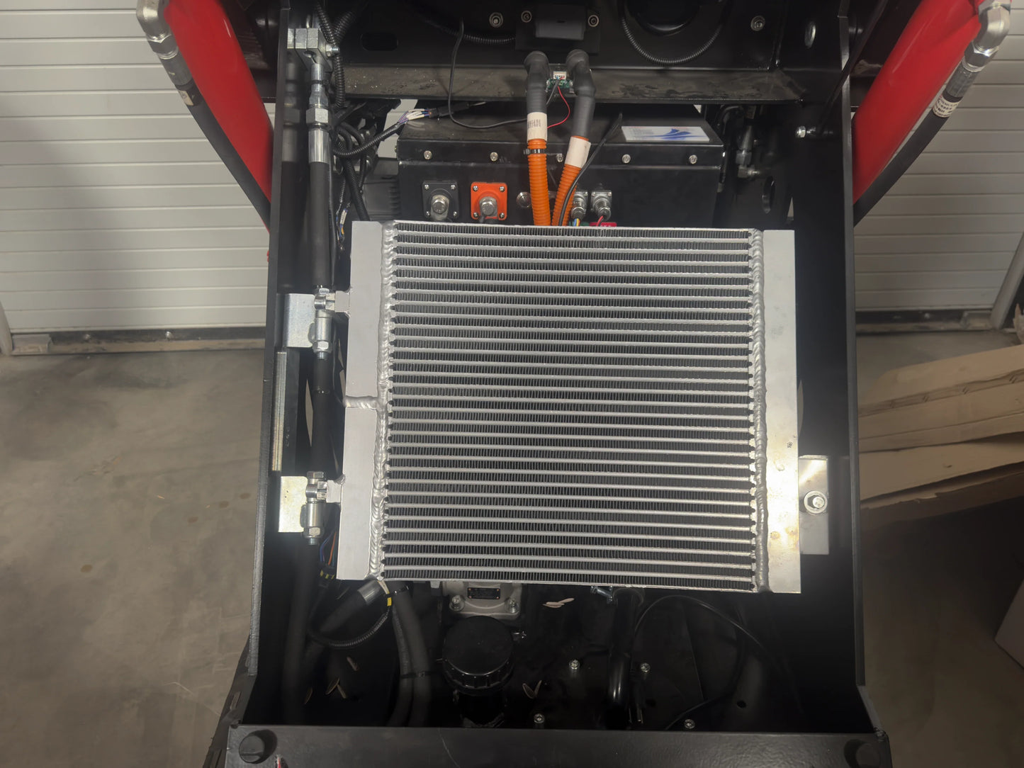 72V 16.4kWh Curiosity Mini Track Loader Skid Steer