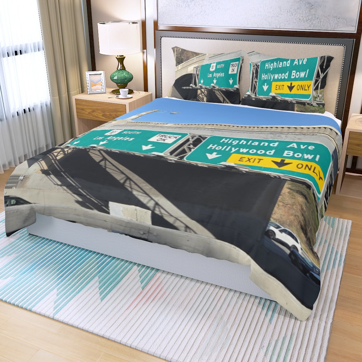 NEW!!! (HOLLYWOOD Fwy.) Three Piece Duvet Bedding Set
