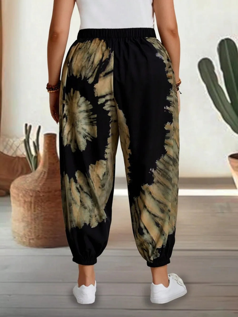 Loose printed fashionable casual tapered pants