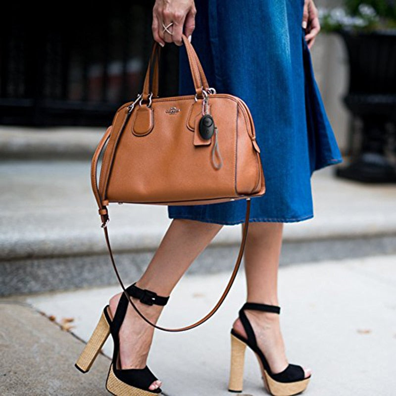 Self Defense Alarm 140dB Scream Loud Emergency Alarm Keychain Personal Safety