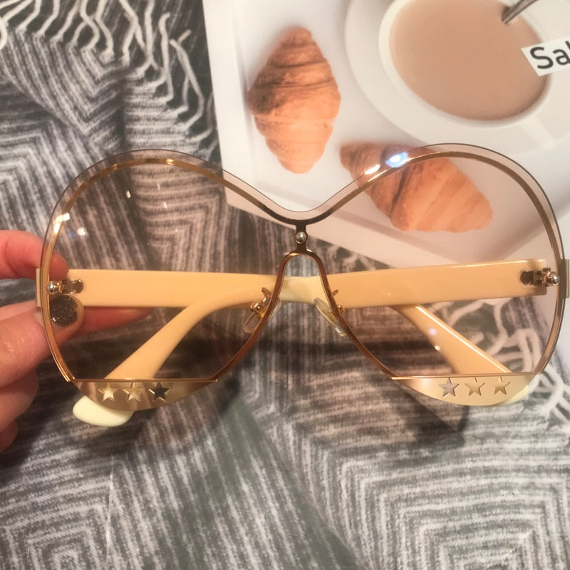 Fashion Hollowed Out Five-Star Medal Trend Sunglasses