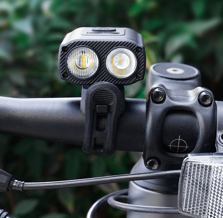 Bicycle Headlights, mountain road bike headlights, outdoor night riding ABS waterproof high brightness Type-C charging riding