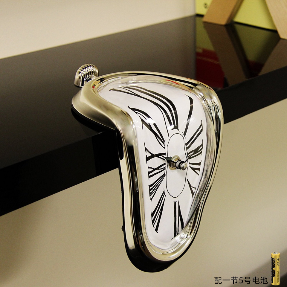 Melting illusion Desk Corner Clock Silent Quartz