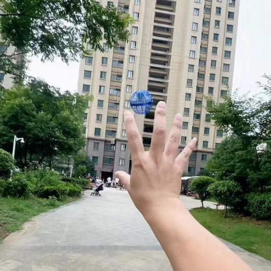 Boomerang Flying Ball