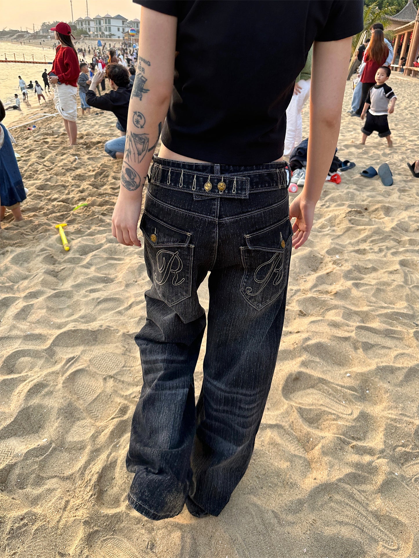 Retro Buckle Bamboo Joint Jeans