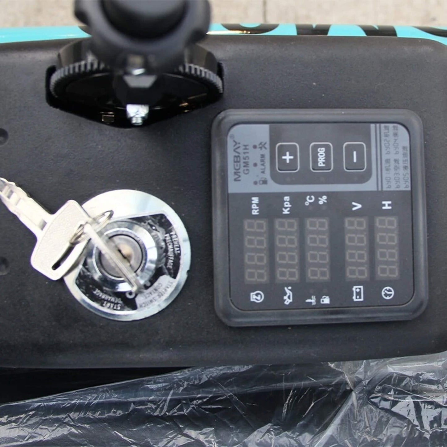 Heavy Duty Mini 1.8T Excavator Crawler Digger With Hydraulic Thumb (SAK83917)