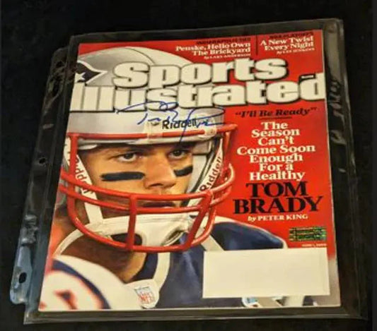 Tom Brady Autographed sports illustrated magazine